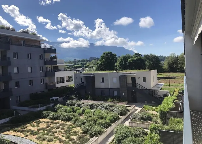 T2 46 M2 O'lac Proche Du 1 Parking Terrasse アパート エクスレバン